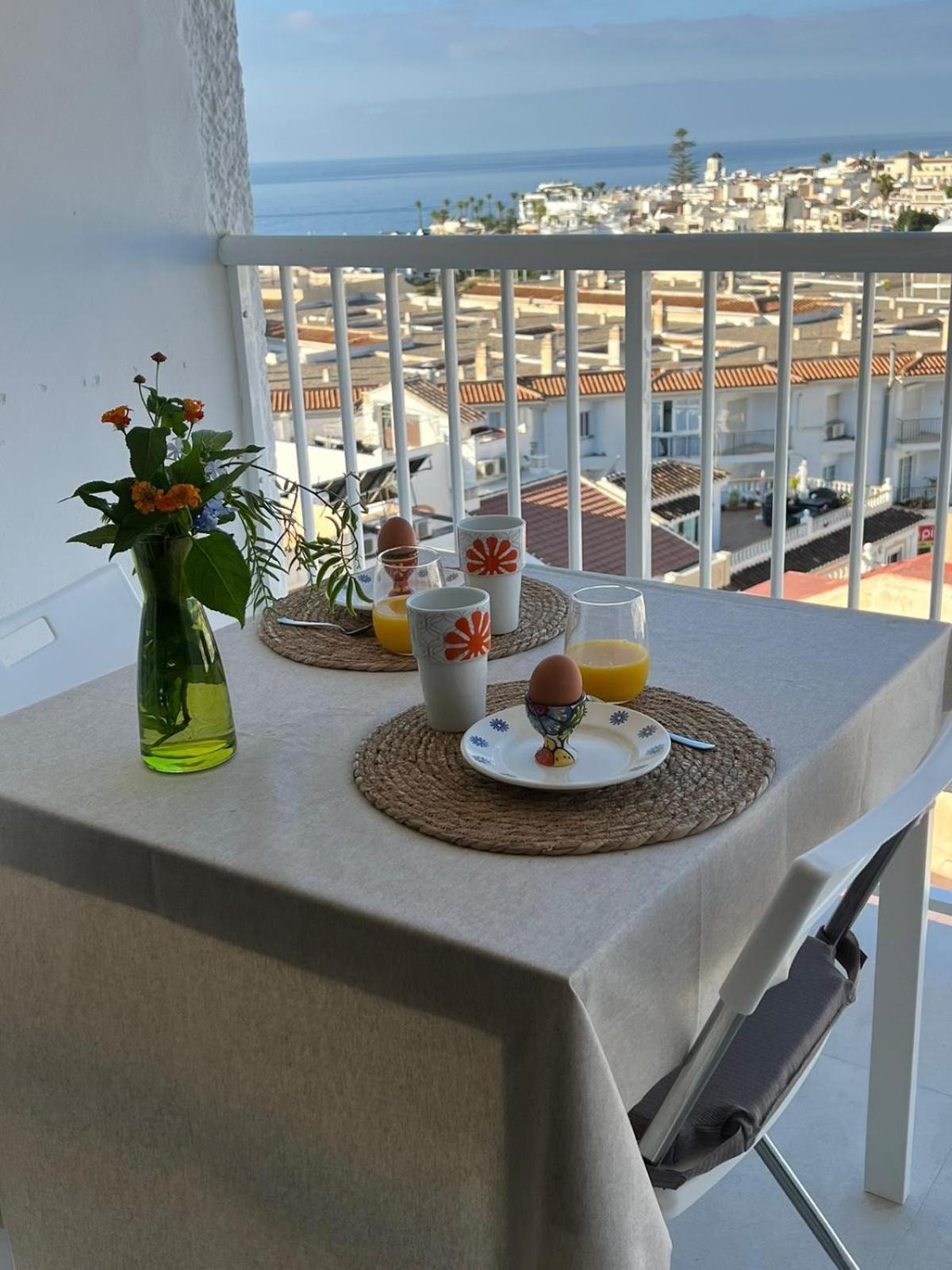 Ap379 Casa Seger Lejlighed Nerja Eksteriør billede